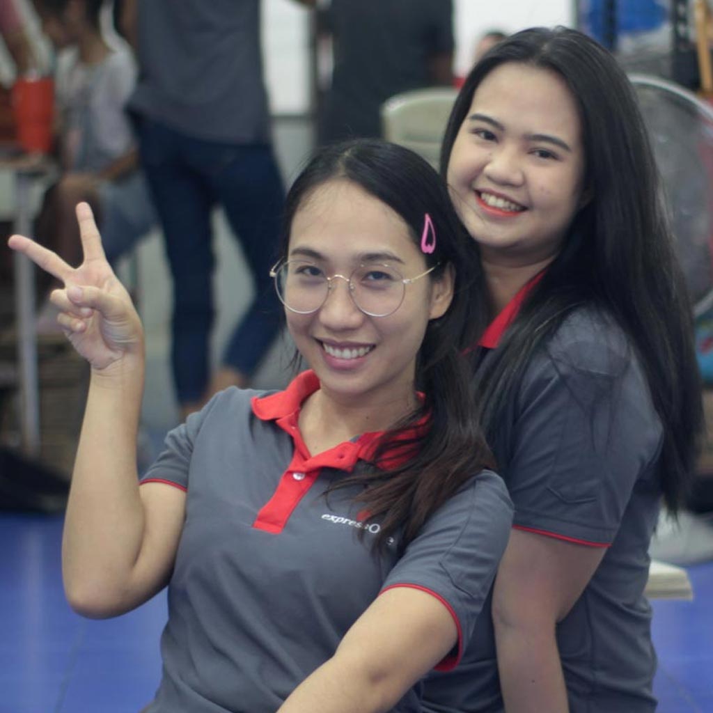 Puzzle quality control and packaging team